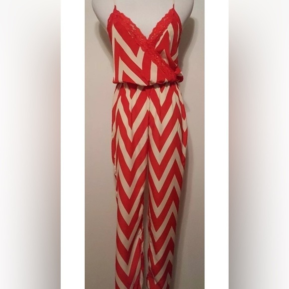 UK2LA Women’s Striped Jumpsuit Size Large Y2K Chevron Lace Black and White - Picture 1 of 8